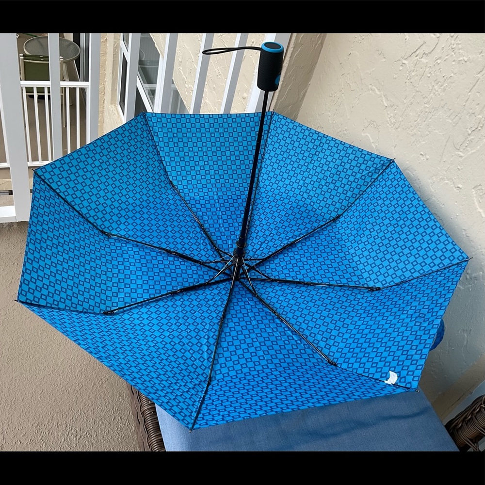 Foldable Umbrella - image 6